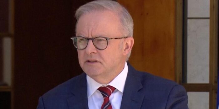 Berita PM Australia Minta Maaf ke Umat Yahudi soal Penembakan Pantai Bondi