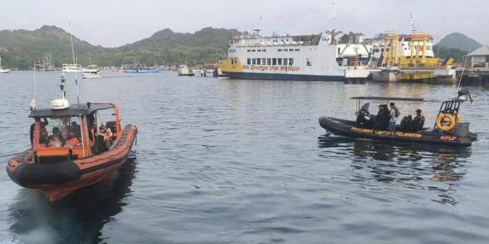 Berita BMKG Peringatkan Gelombang Tinggi Labuan Bajo hingga Akhir Tahun