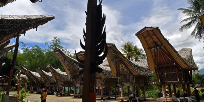 Berita Rumah Tongkonan Ka’pun Toraja Usia 300 Tahun Dirobohkan Berita Rumah Tongkonan Ka’pun Toraja Usia 300 Tahun Dirobohkan