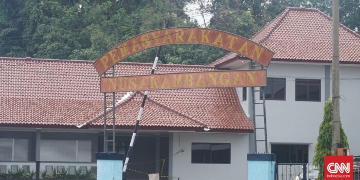 Berita Pakai HP di Rutan, Eks Kadis Kominfo Sumut Dipindah ke Nusakambangan Berita Pakai HP di Rutan, Eks Kadis Kominfo Sumut Dipindah ke Nusakambangan