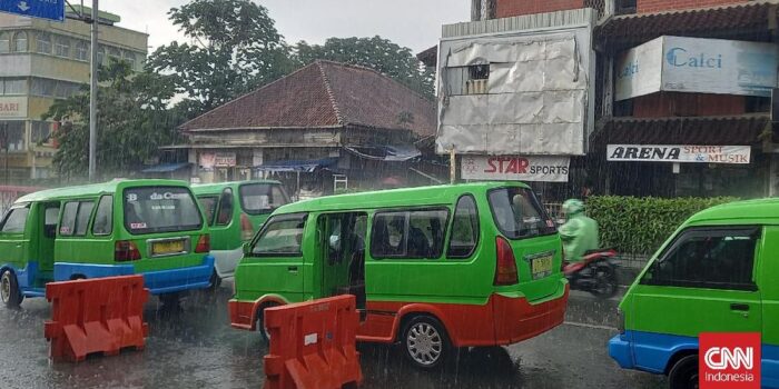 Berita Bogor Tetap Tegakkan Batas Usia Angkot Meski Dapat Penolakan Sopir