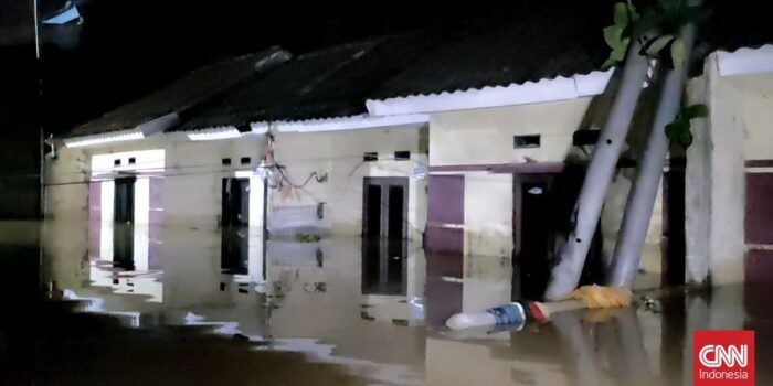 Berita Sungai Cidurian Meluap, Ratusan Rumah di Cikande Tangerang Terendam