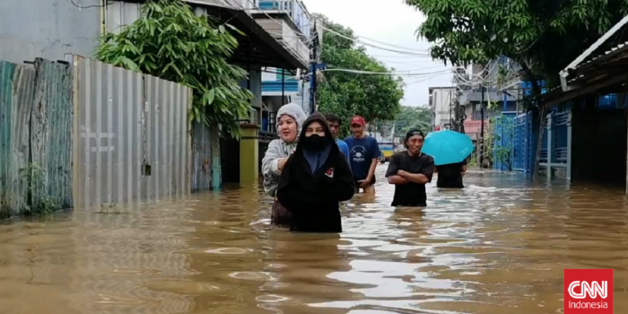 Berita Banjir Jakarta Meluas Jumat Siang, 53 RT dan 3 Jalan Terendam Berita Banjir Jakarta Meluas Jumat Siang, 53 RT dan 3 Jalan Terendam