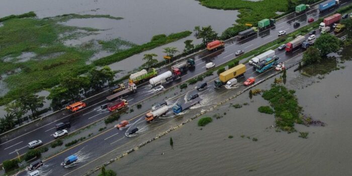 Berita Banjir Kepung 11 Wilayah Serang Banten, Ratusan Rumah Terendam