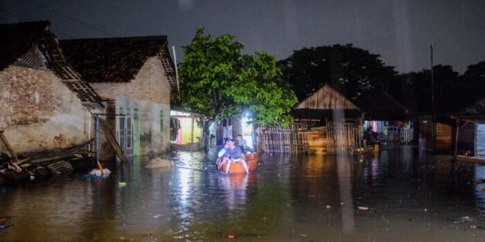 Berita Serang Diterjang Banjir, 1.098 Rumah Terendam