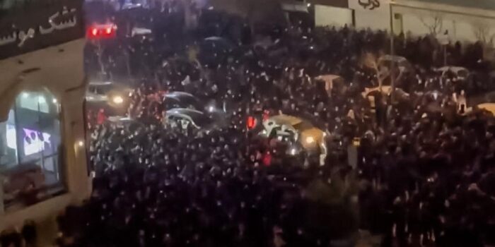 Berita Demo Iran Membara, Khamenei Putus Internet hingga Ancam Pedemo