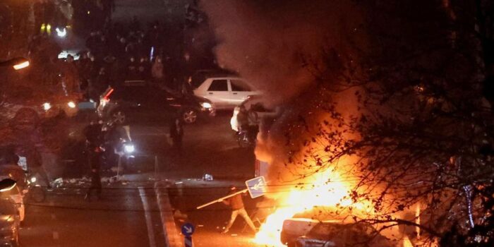 Berita Demo Iran Memanas, Kerusuhan Guncang Takhta Khamenei