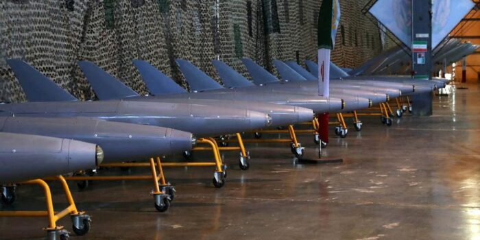 Berita Siap Lawan AS, Iran Bekali Militer 1.000 Drone Canggih Terbaru
