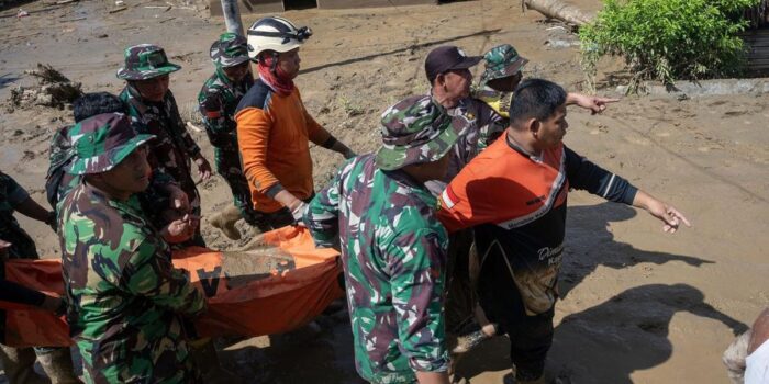 Berita 14 Orang Tewas, 21 Rumah Hilang