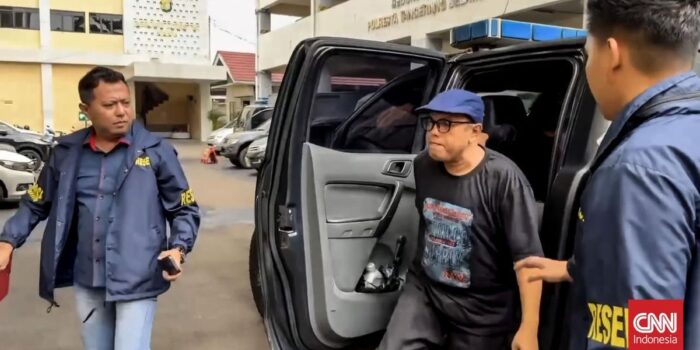 Berita Guru SD Cabul di Tangsel Terancam Dipecat