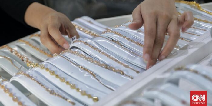 Berita 4 WN Pakistan dan Yordania Diduga Curi 52 Kalung Emas di Surabaya