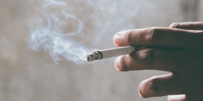 Berita Puntung Rokok Nyaris Tewaskan Mahasiswa, Pasal LLAJ Digugat