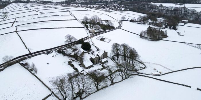 Berita Inggris Diselimuti Salju, Diikuti Pemadaman Listrik