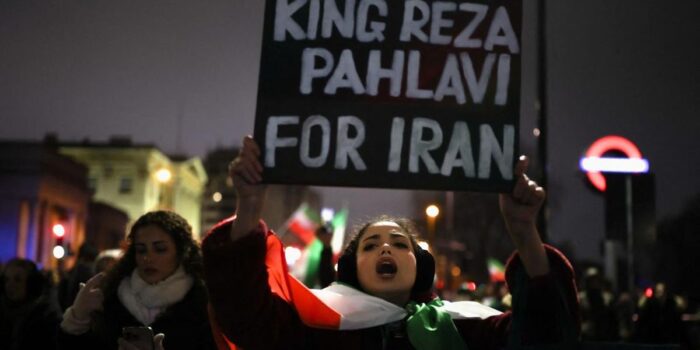 Berita Demo Makin Panas, Iran Ancam AS-Israel Jangan Ikut Campur