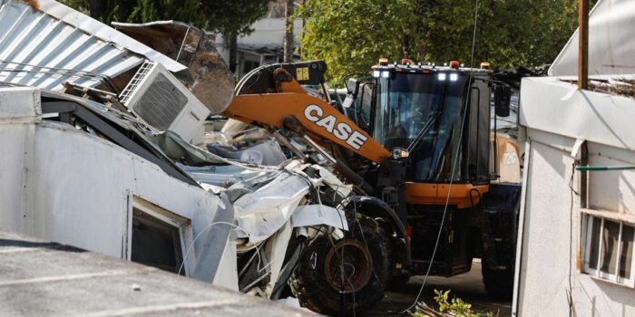 Berita Israel Buldoser Markas Bantuan PBB untuk Pengungsi Palestina