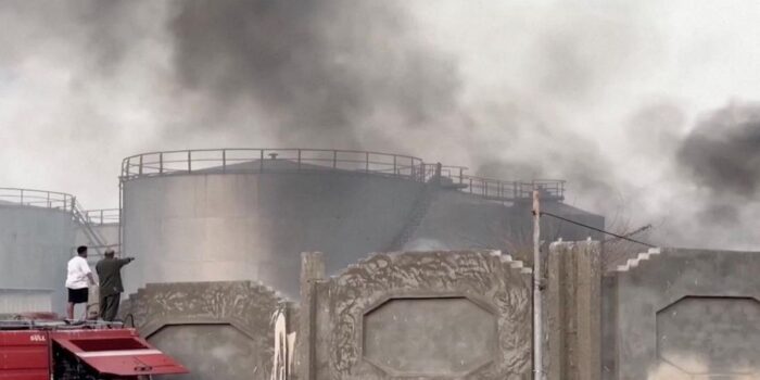 Berita Makin Panas, Saudi Cs Gempur Proksi UEA di Yaman Lagi