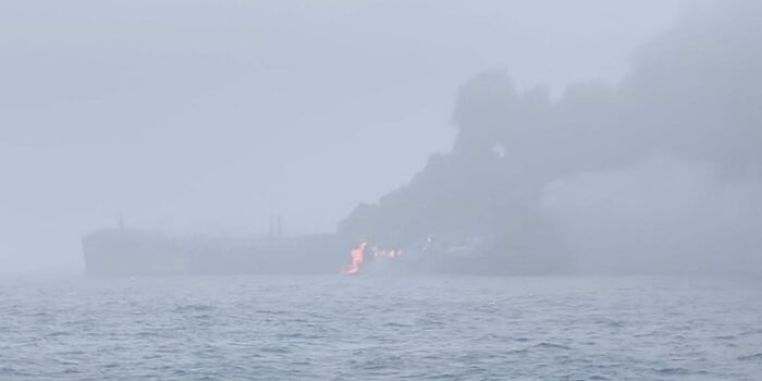 Berita Kapal Tanker Meledak di Batam Makan Korban Jiwa, 7 Jadi Tersangka