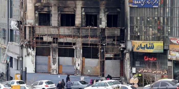 Berita Prancis Dukung Demo Iran, Tapi Ogah Siapkan Operasi Militer Seperti AS