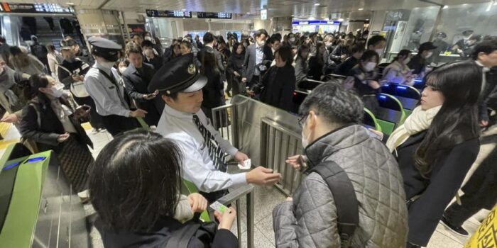 Berita Listrik Padam, Jalur Kereta Tokyo Lumpuh Total