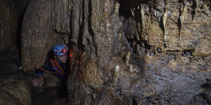 Berita Heboh Lubang ‘Jalan ke Mekkah’ di Gunung Jati, Ini Fakta Sebenarnya