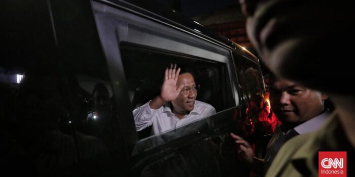 Berita Menkum Jelaskan Pasal Penghinaan Presiden dan Pemakaian Stiker Meme