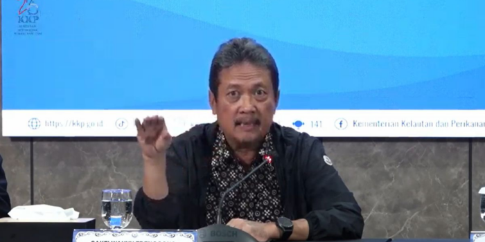 Berita Menteri KKP Pingsan Saat Lepas Jenazah Korban Kecelakaan Pesawat ATR