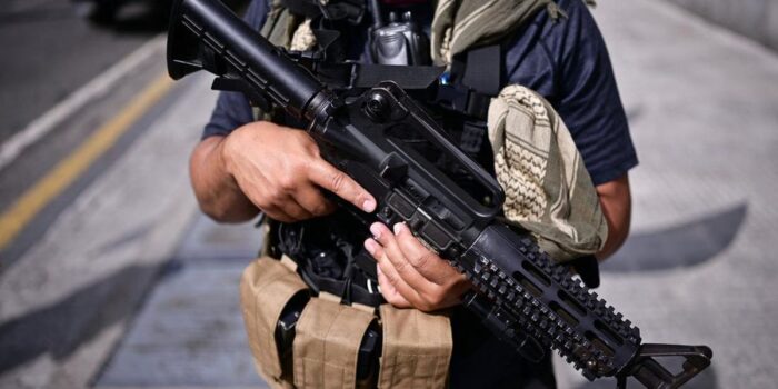 Berita Tembakan Pecah di Istana Presiden usai Pelantikan Pengganti Maduro