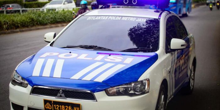 Berita Korlantas Buka Suara soal Viral Mobil Patwal Senggol Kendaraan di Tol