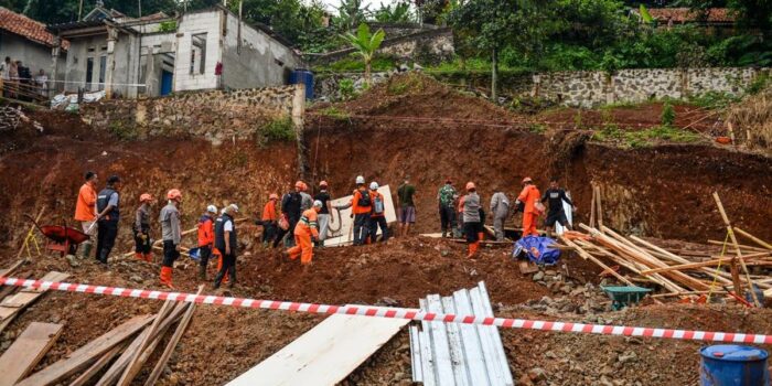 Berita Proyek TPT Tanpa Izin Picu Longsor di Jatinangor
