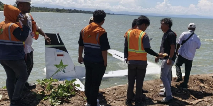 Berita Kronologi Pesawat Smart Air Jatuh di Pantai Nabire Berita Kronologi Pesawat Smart Air Jatuh di Pantai Nabire