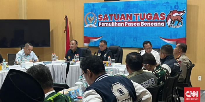 Berita DPR Persilakan Tito Pimpin Pemulihan Pascabencana di Sumatra