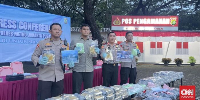 Berita Polisi Pamer Sita 17.500 Ekstasi Logo Transformers hingga Vape Narkoba Berita Polisi Pamer Sita 17.500 Ekstasi Logo Transformers hingga Vape Narkoba