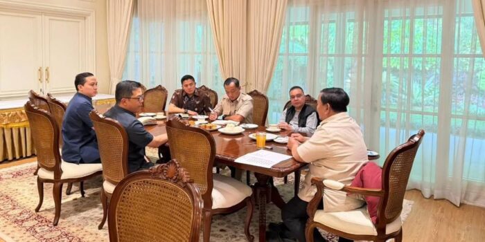 Berita Prabowo Beri Tugas Khusus Awal Tahun ke Dasco hingga Teddy