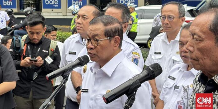 Berita Pramono soal Buruh Mau Gugat UMP Jakarta 2026 ke PTUN: Silakan Saja