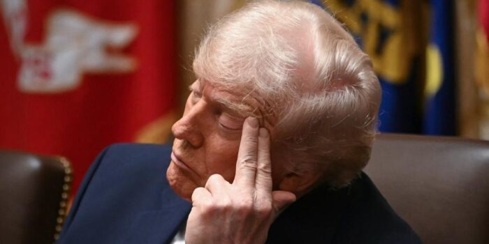 Berita Trump Blak-blakan AS Akan Kuasai Minyak Venezuela Usai Tangkap Maduro Berita Trump Blak-blakan AS Akan Kuasai Minyak Venezuela Usai Tangkap Maduro