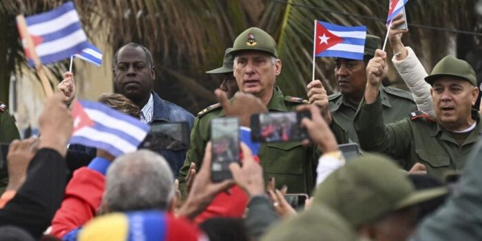 Berita Waswas Ditangkap AS Bak Maduro, Presiden Kuba Gelar Latihan Militer