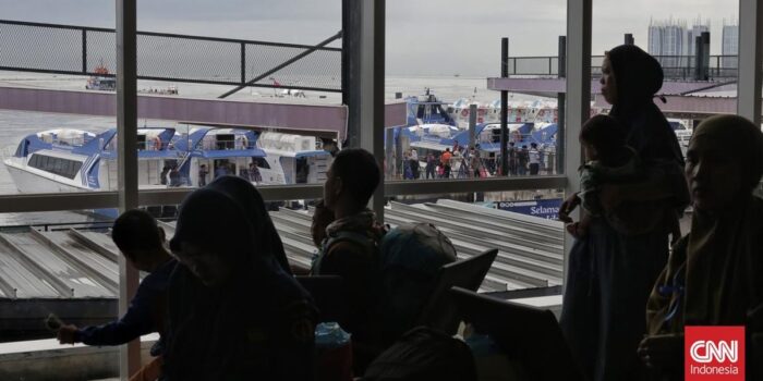 Berita Cuaca Buruk, Kapal Rute Kepulauan Seribu Dihentikan Sementara Berita Cuaca Buruk, Kapal Rute Kepulauan Seribu Dihentikan Sementara