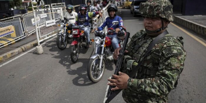 Berita Baku Tembak Pecah dekat Istana Presiden Venezuela, Ada Apa?