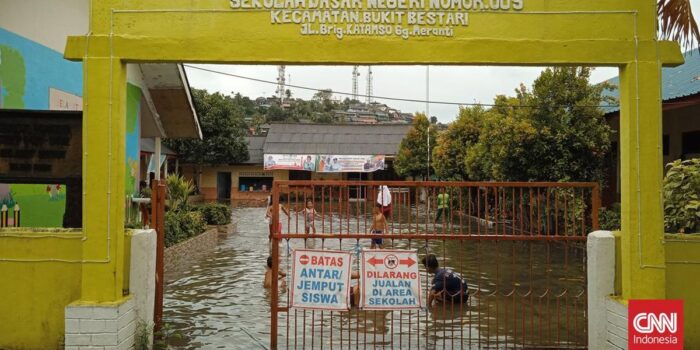 Berita Banjir Rob Rendam Rumah hingga Pertokoan di Tanjungpinang Kepri