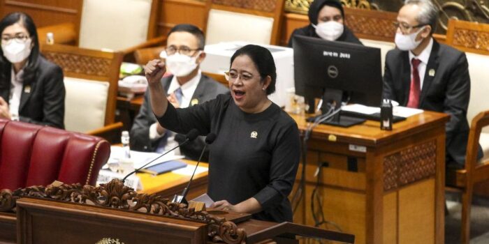 Berita 9 Isu Strategis DPR Masa Sidang III: Reformasi Polri hingga Superflu