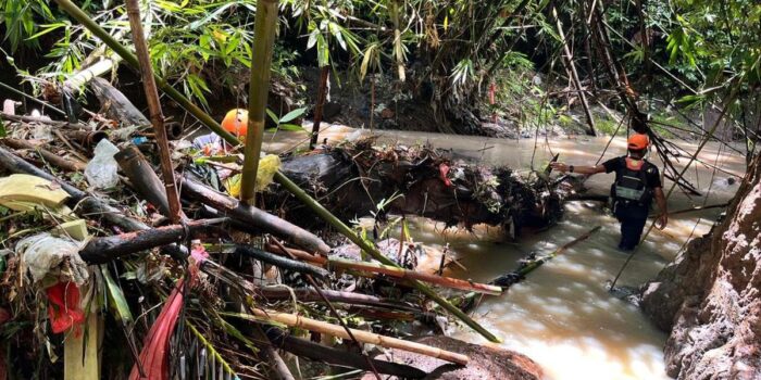 Berita Rumah di Bali Ambruk Diterjang Banjir, Ibu dan Balita Terseret Arus