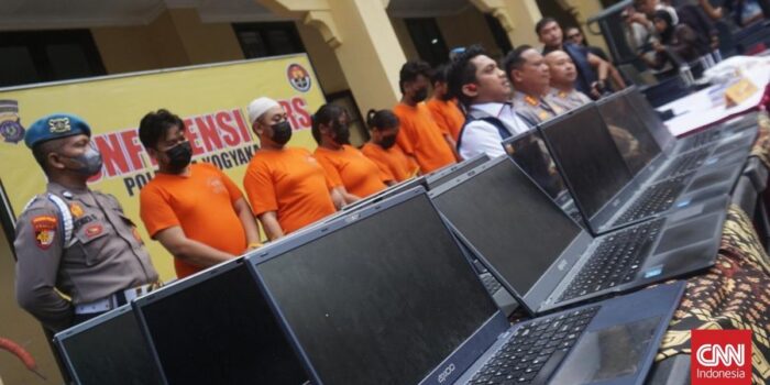 Berita Polisi Gandeng Interpol Buru WN China Otak Love Scamming Omzet Rp30 M