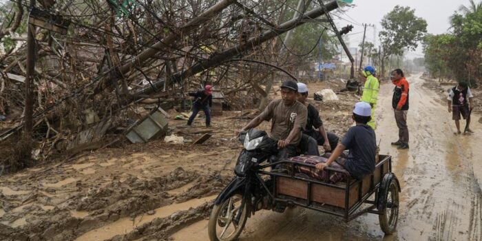 Berita Relawan dari Aceh Tak Dibayar Biaya Dinas APBD: Bakti Sosial