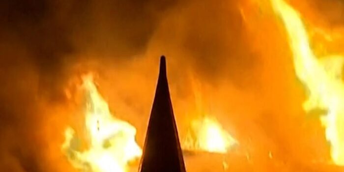 Berita Detik-detik Si Jago Merah Membakar Gereja Besejarah Voldelkerk Belanda