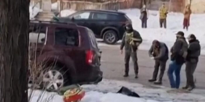 Berita Detik-detik usai Petugas ICE Tembak Mati Perempuan di Minneapolis