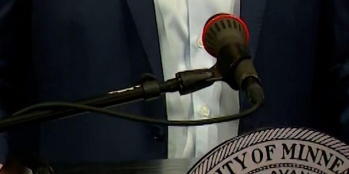 Berita Walkot Minneapolis Mohon ke Trump Setop Operasi ICE usai Penembakan