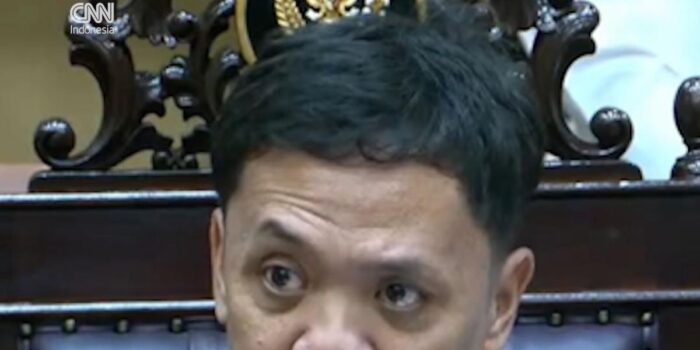 Berita Momen Kasat Lantas Sleman Disemprot DPR soal Status Tersangka Hogi