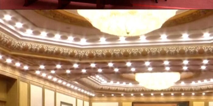 Berita Momen PM Inggris Starmer Bertemu XI Jinping di Beijing