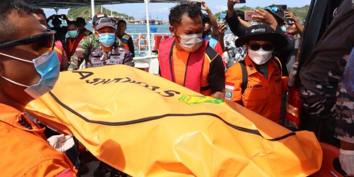 Berita Jenazah Pelatih Valencia Teridentifikasi Lewat Cincin dan Jam Tangan Berita Jenazah Pelatih Valencia Teridentifikasi Lewat Cincin dan Jam Tangan