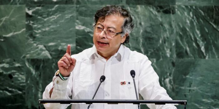 Berita Presiden Kolombia Petro Siap Angkat Senjata Lawan AS: Demi Tanah Air